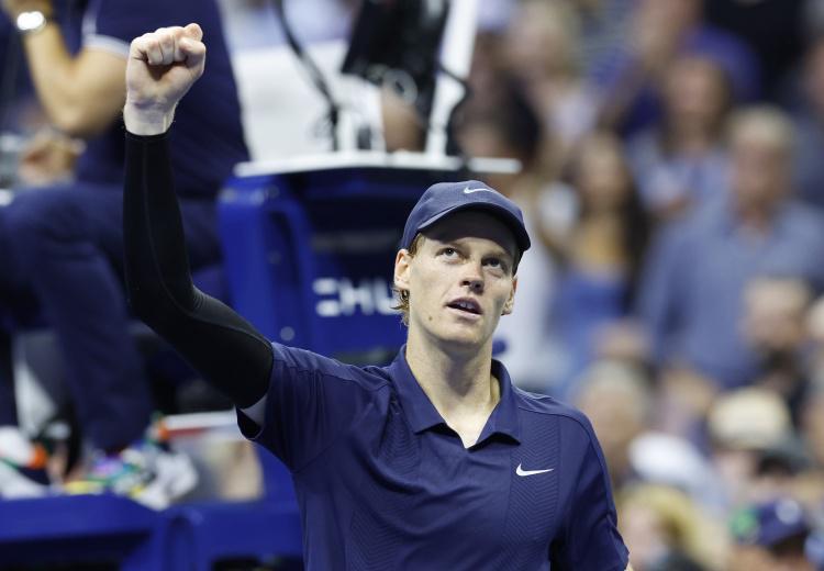 硬地大满贯27连胜！辛纳追平德约并列历史第二，费德勒40连胜第一